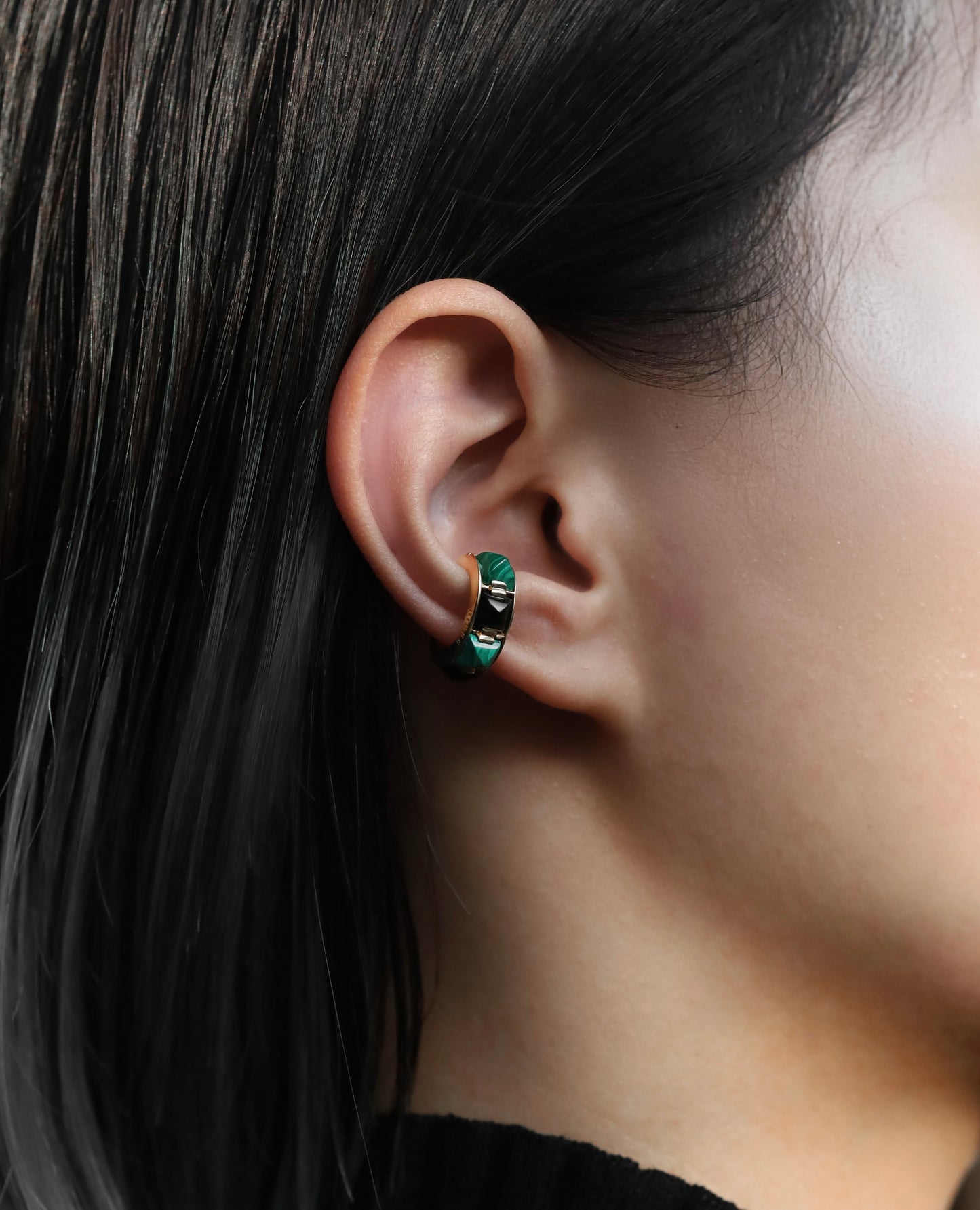 Arc Ear Cuff_SV925 × Malachite × Black Onyx